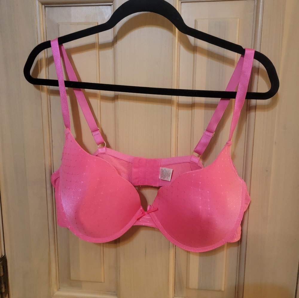 Womens Plus Sz Bra 42C Hot Pink